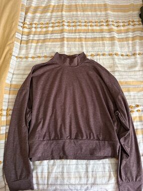 Women's Mock Neck Long-Sleeve Top in Mauve stretchy active ware